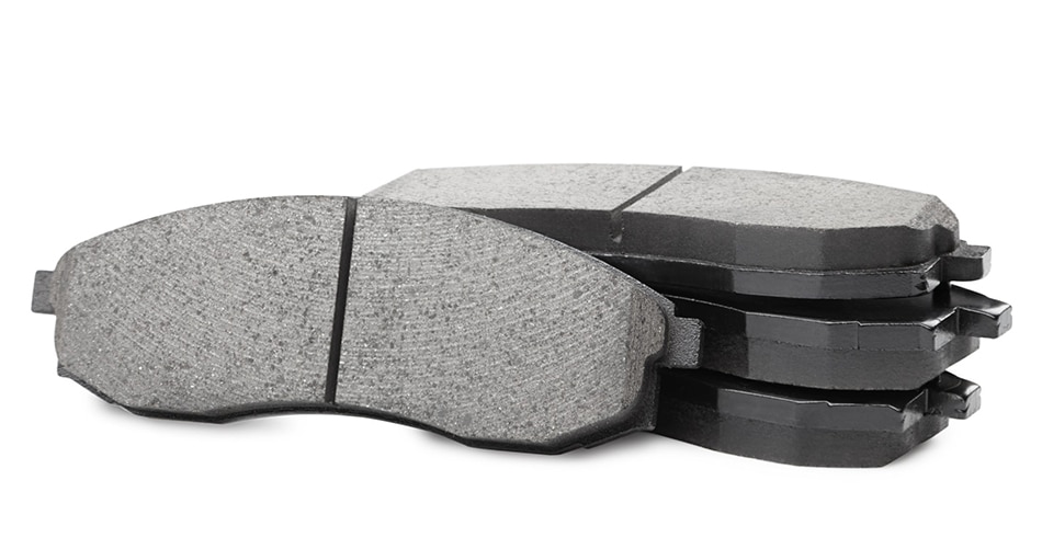 semi metallic brake pads designed for heavy duty vehicles and loads